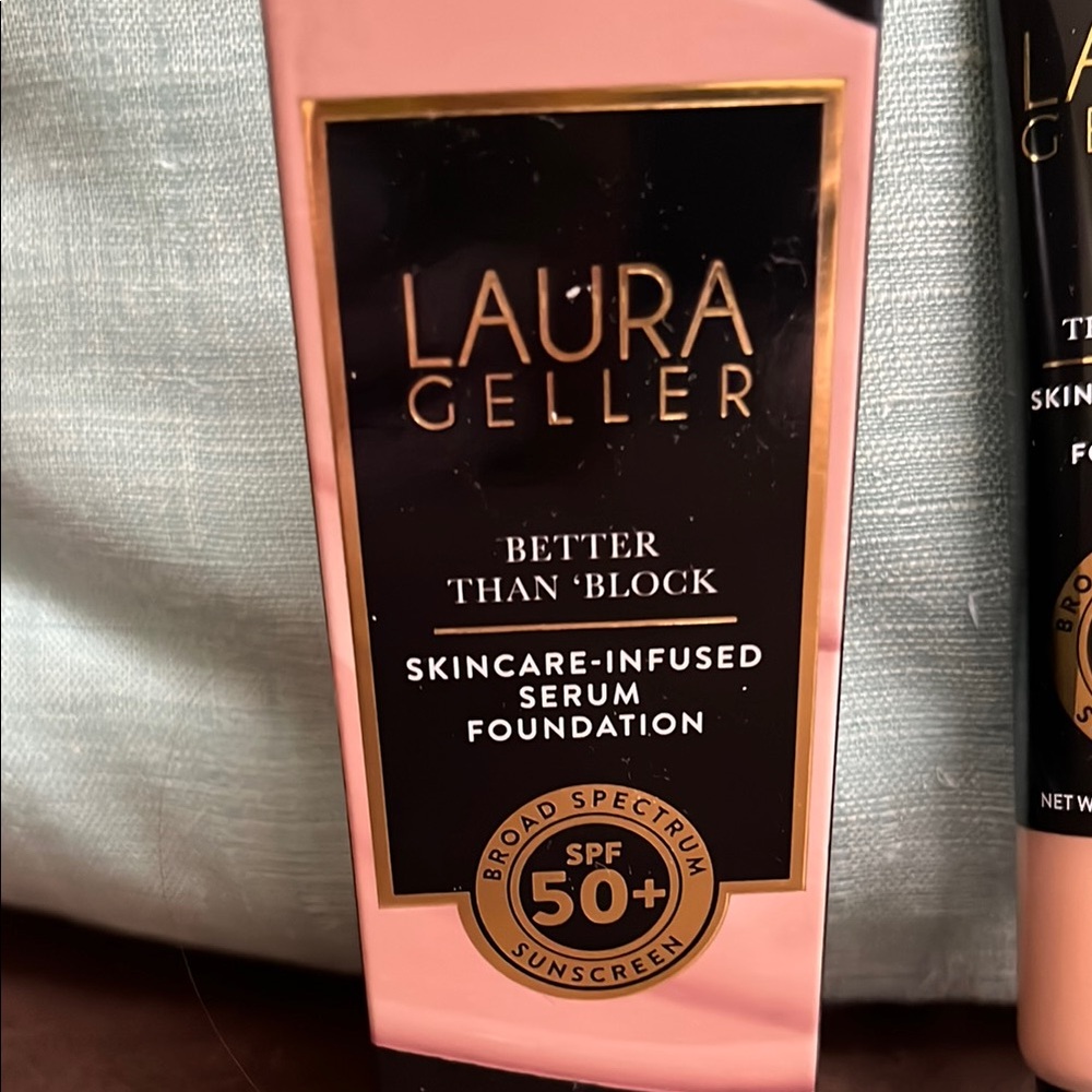 Laura Geller Better Than Block Foundation - Fair - Picture 2 of 4